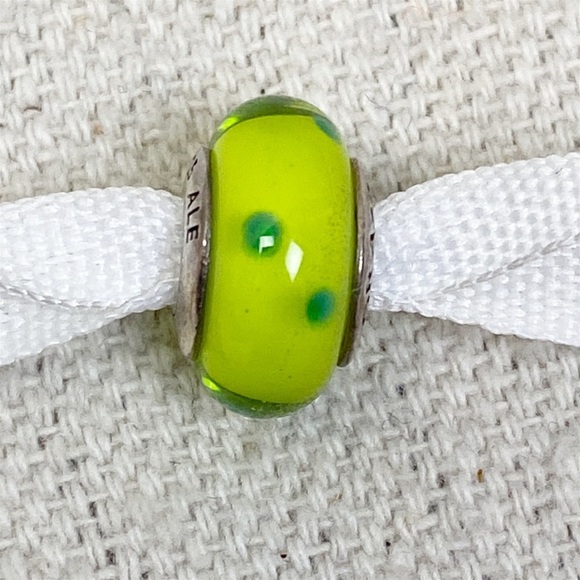Pandora Lime Green Murano Glass Charm - Picture 1 of 4